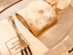 -Cafe Sacher(WIEN)