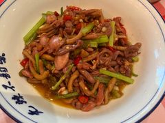 -笨豆腐居民楼菜馆•江西小炒(天津开发区店)