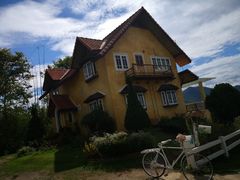 -黄色小屋