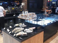 自助取餐区-皇冠幸福里动物奶油生日蛋糕(万达店)