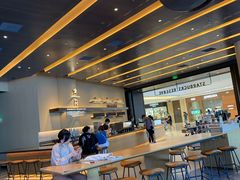 -星巴克臻选(上海合生汇1F店)