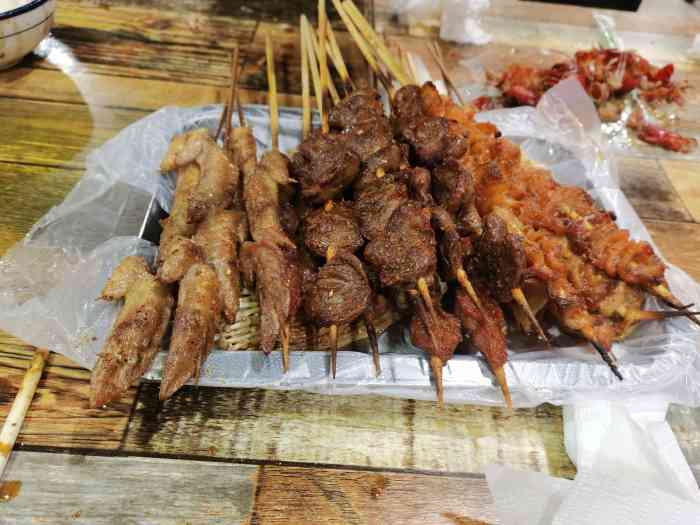 李记海鲜烧烤-"味道不错就是偏咸了 晚上回去喝了很多水….