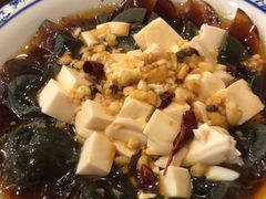 -江城燕子大排档(江汉路步行街店)