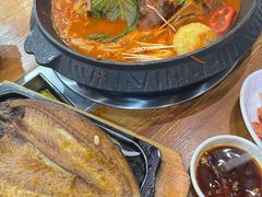 -喇喇排骨火锅·传统韩式脊骨汤(望京西园总店)