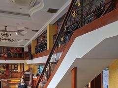 -OLD TREE老树咖啡·西餐厅(台山人工湖店)