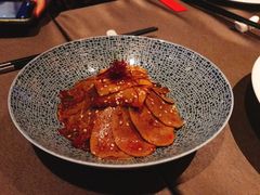 苹果木烟熏小牛肉-三利音·东方司宴(外滩店)