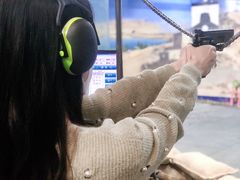 -都市枪神实弹射击俱乐部