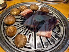 厚切五花肉-老炉家木炭烤肉(长江国际店)
