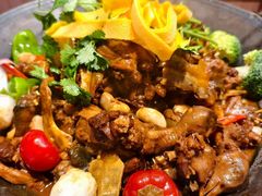 吊锅牛蛙土公鸡-唐力九头鸟烧烤·罗田吊锅(西云楼店)