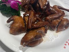 生炸妙龄乳鸽-万宝海鲜舫(劳动公园店)