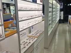 -诺柯视眼镜-蔡司依视路官方工厂店(淞南一店)