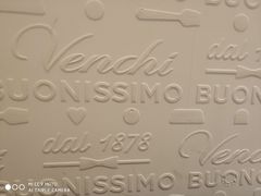 -VENCHI 闻绮(上海佛罗伦萨小镇店)
