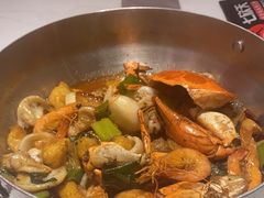 -七欣天香辣蟹火锅(闵行浦江欢乐颂店)