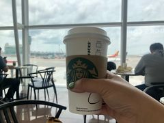 -星巴克(香港国际机场44号闸店)