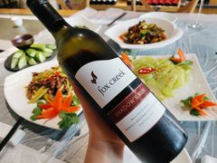 隔壁葡轩红酒的斛湾夏朵干红-秦园酒楼(水岸星城店)