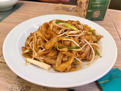 干炒牛河-茶港·点心·啫啫煲(范湖万达广场店)