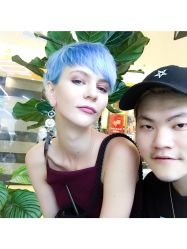 -God Hands发型设计复古会所