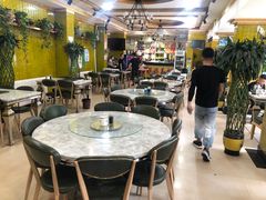 -清真·胖妈妈手抓餐厅(定西路长城宾馆店)