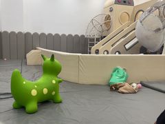 -龙格亲子游泳·水育早教运动中心(龙湾天街店)