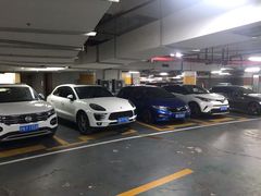 -日月光中心-停车场