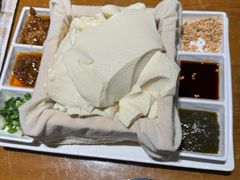 -95号酱骨·一块豆腐(展春园西路店)