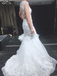 点击看大图 -GRACE KELLY婚纱与礼服(北京店)