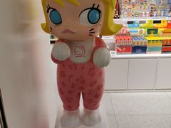 -泡泡玛特POPMART(蓝色港湾店)