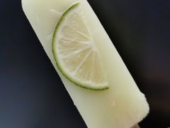 -全家便利店(襄阳南路店)