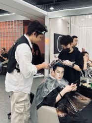 -艾美A·M Hair Salon