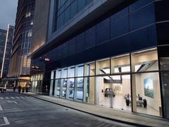 -理想汽车(世纪汇店)