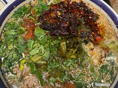 -云阿蛮云南生烫牛肉米线(奉贤路店)