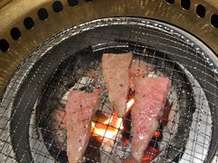 -山川小町·极番烧肉(新地假日广场店)