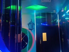 -路边边.炒菜烧烤.音乐餐厅(良乡长虹店)