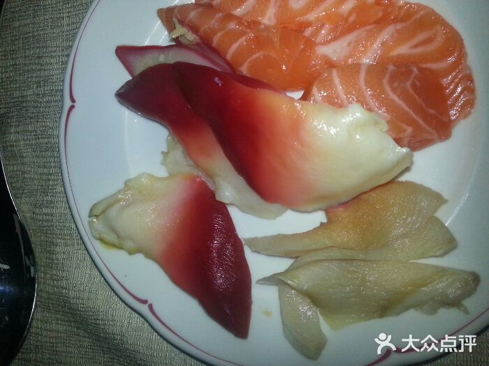 广州花园酒店·凌璇阁旋转餐厅CAROUSEL360刺身图片