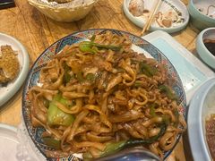 -亚伟瓦罐面美食城(淇县总店)