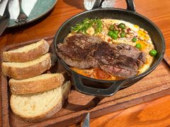 安格斯铁板蒜香牛肉粒-CRAZYONES西班牙海鲜饭(上海美罗城店)