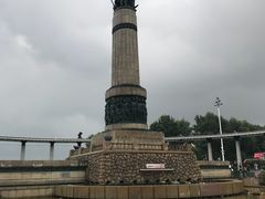 -人民防洪胜利纪念塔