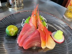 -铭牛烧肉·和牛海鲜自助(高新月牙湖店)