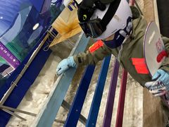 -乔波室内滑雪场