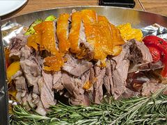 牧民烤羊腿-耶里夏丽·新疆菜·家庭聚场(百联中环购物广场店)