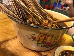 -拈签一笑黄牛肉辣卤串串