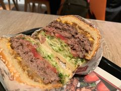 -The Habit Burger Grill 哈比特汉堡(复兴soho店)