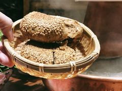芝麻烧饼-清真·老门框爆肚涮肉·中华老字号(丰管路店)