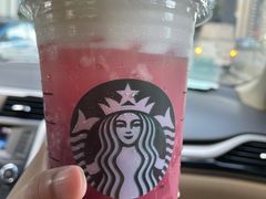 -星巴克臻选(深圳龙华红山天虹店)