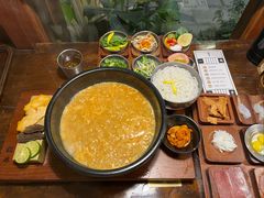 -银米·云南传统过桥米线(双廊黑金冠店)