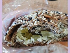 -研麦家面包(亚泰华府店)