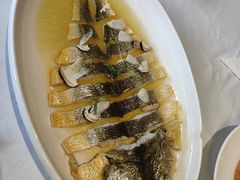 鸡汁松茸蒸大黄鱼-野蔓果·山野菜(西湖景区·龙井茶田店)