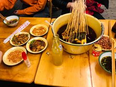 -拈签一笑黄牛肉辣卤串串