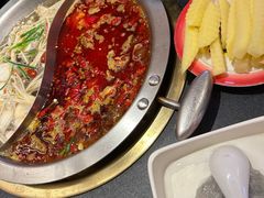 -沸炉重庆老火锅(军事博物馆店)