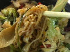 -空投来辣·麻辣香锅·冒菜(华新美食荟店)
